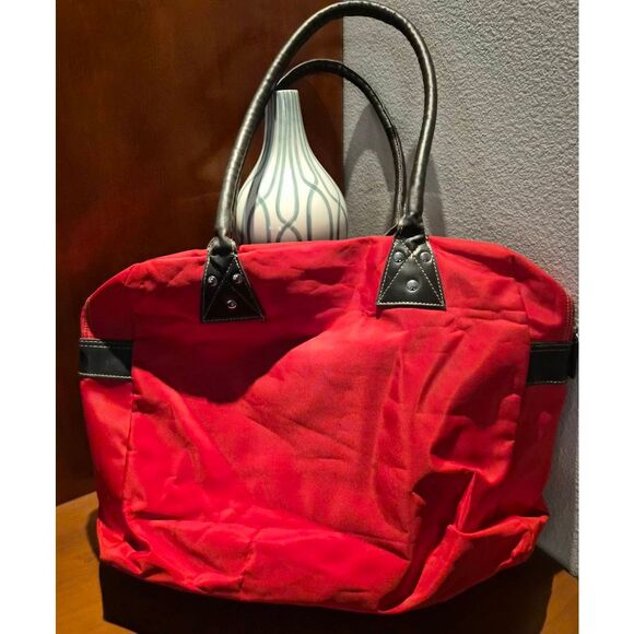 True Religion duffle bag - Picture 4 of 7